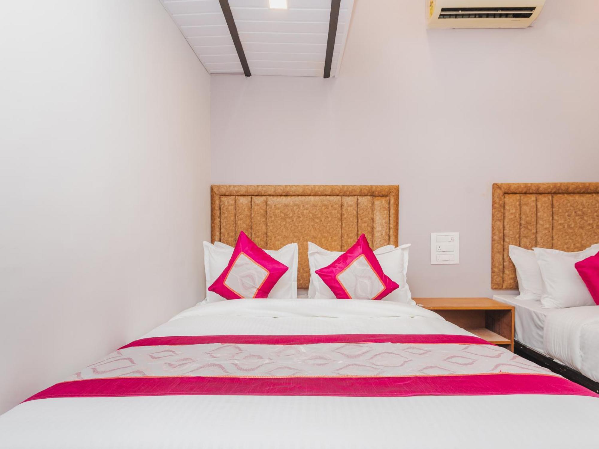 New Dormitory Afra Mumbai Exterior photo