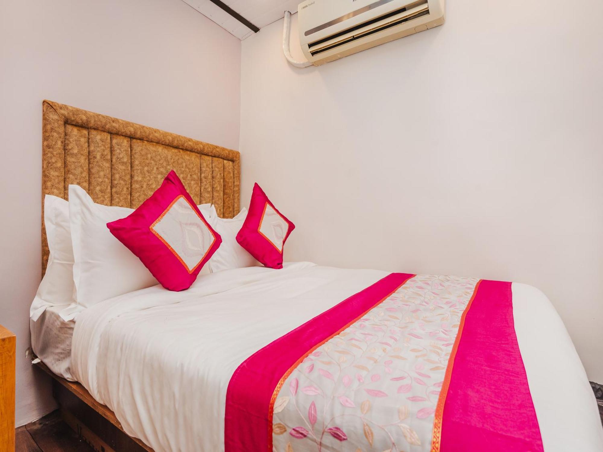 New Dormitory Afra Mumbai Exterior photo