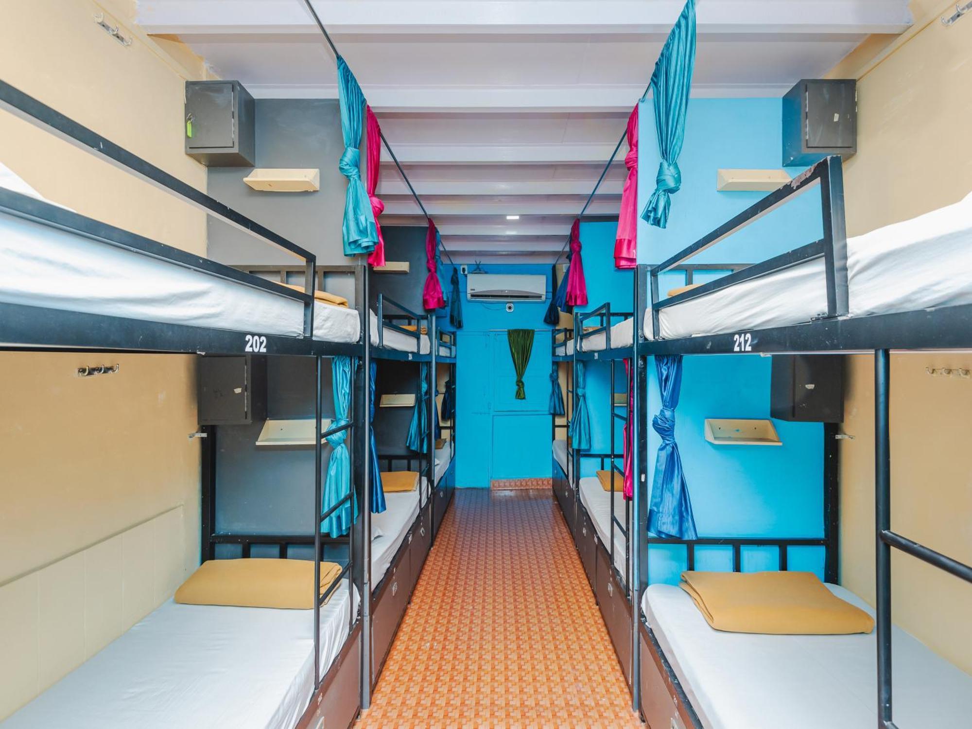 New Dormitory Afra Mumbai Exterior photo